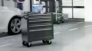 Why Are Auto Shops Using Beta Roller Cabinets